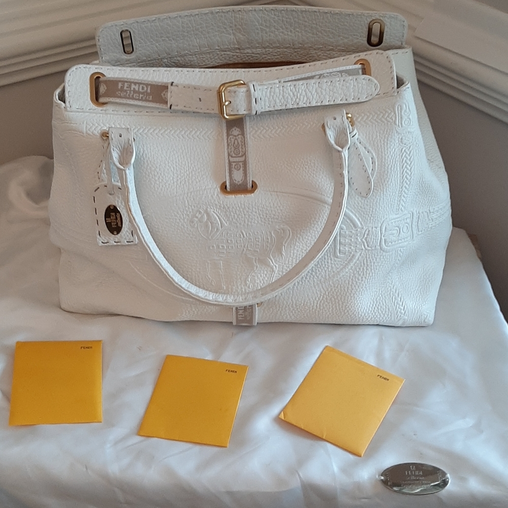 💕NEVER USED💕STUNNING FENDI SELLARIA BORGHESE